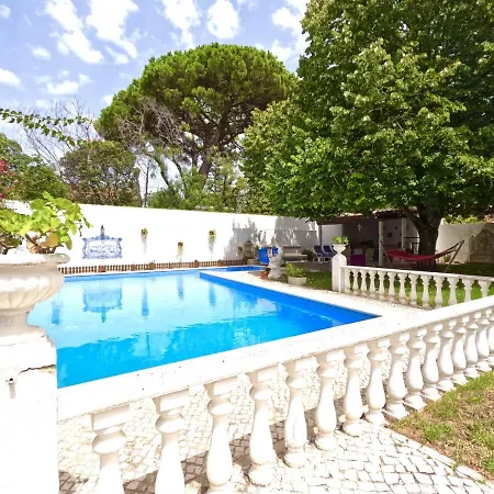 Yucca House * Carcavelos (Lisbon)