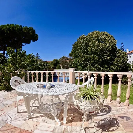 Yucca House Semesterbostad Carcavelos (Lisbon)