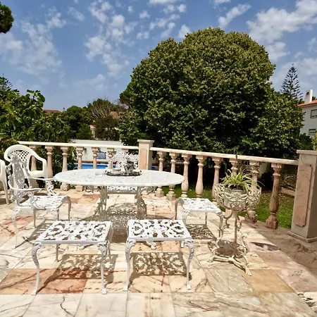 Yucca House Semesterbostad *