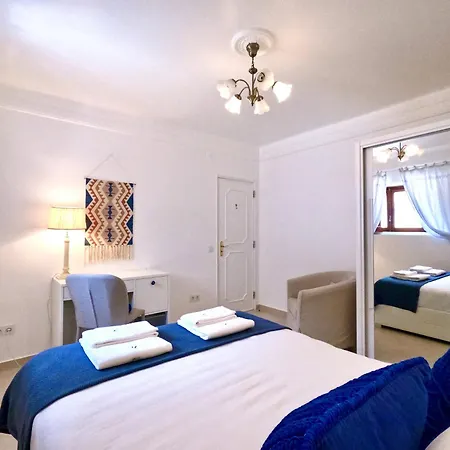 Yucca House Carcavelos (Lisbon)