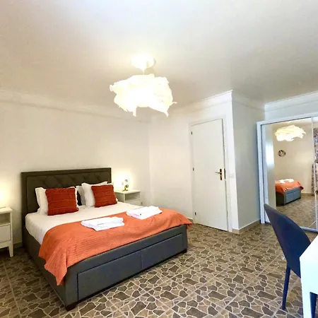 Yucca House * Carcavelos (Lisbon)