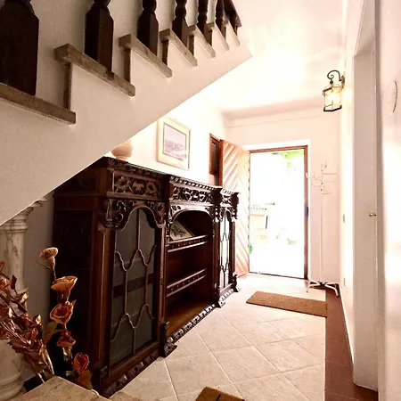 Yucca House Semesterbostad *