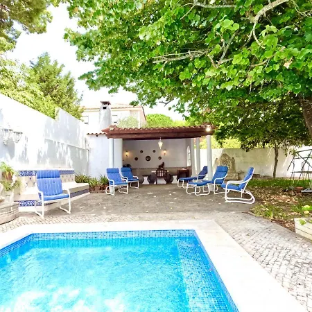 Yucca House Carcavelos (Lisbon)