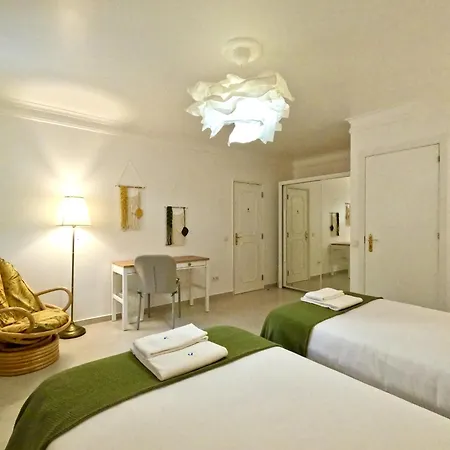 Yucca House Carcavelos (Lisbon)