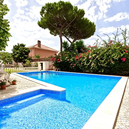 Yucca House * Carcavelos (Lisbon)